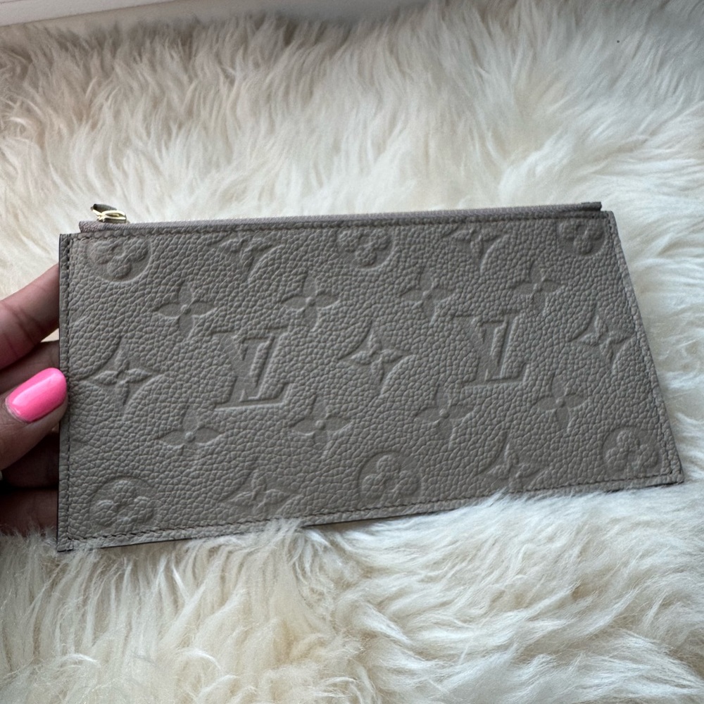 2024 Louis Vuitton Empreinte pouch